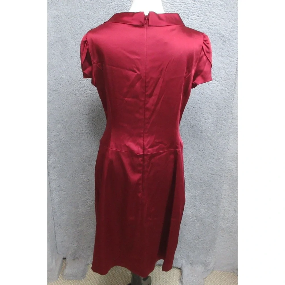 Jones New York Satin Dress Womens 12 Red Short Sleeve Jewel Neck Party Cocktail - Picture 4 of 16